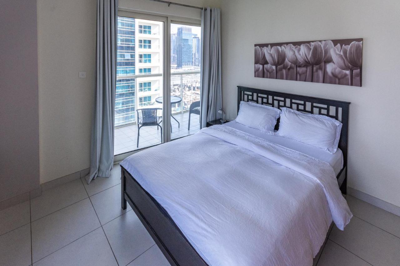 Lux Spectacular Dubai Marina View Apartment Exterior photo