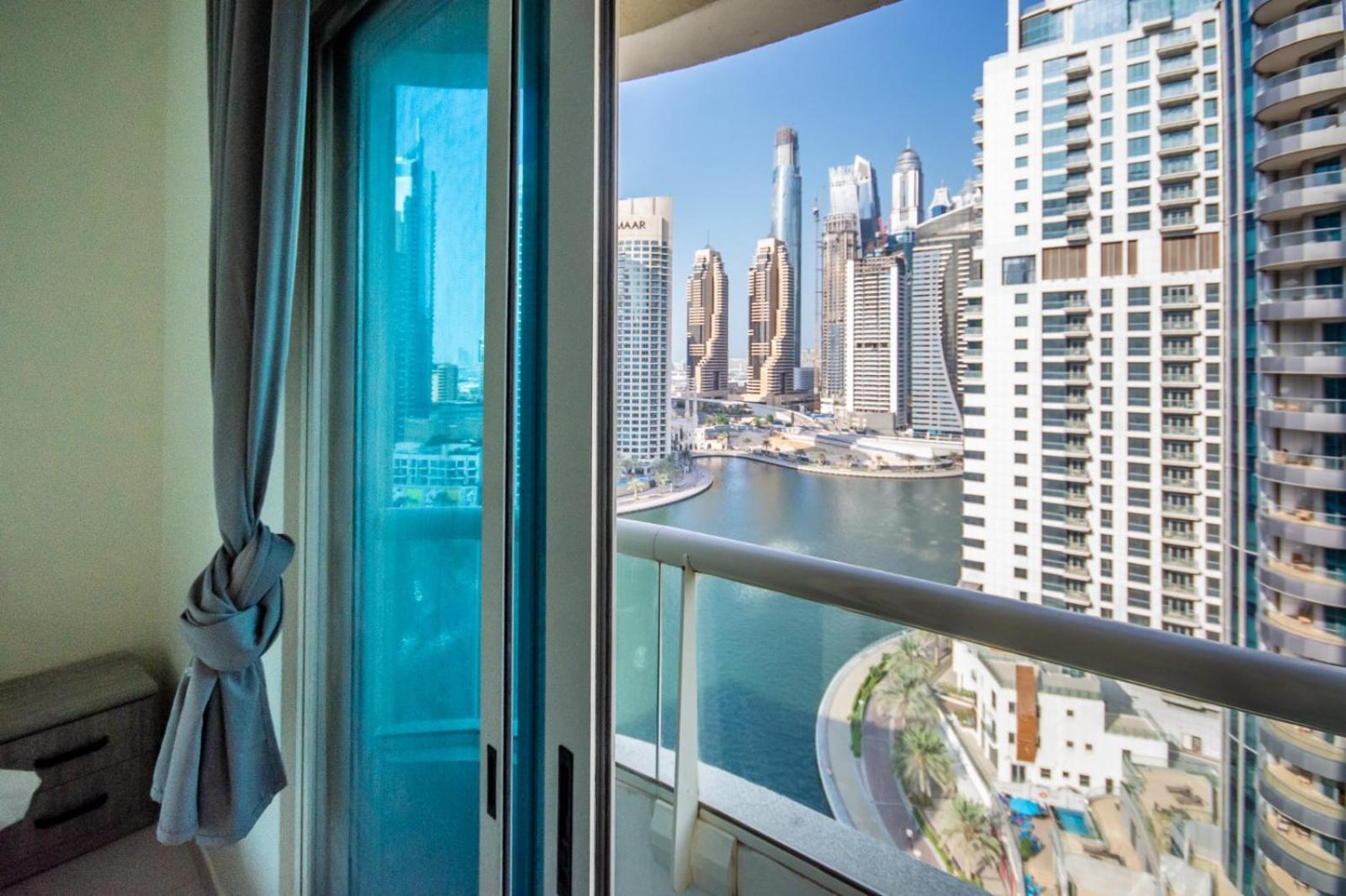 Lux Spectacular Dubai Marina View Apartment Exterior photo